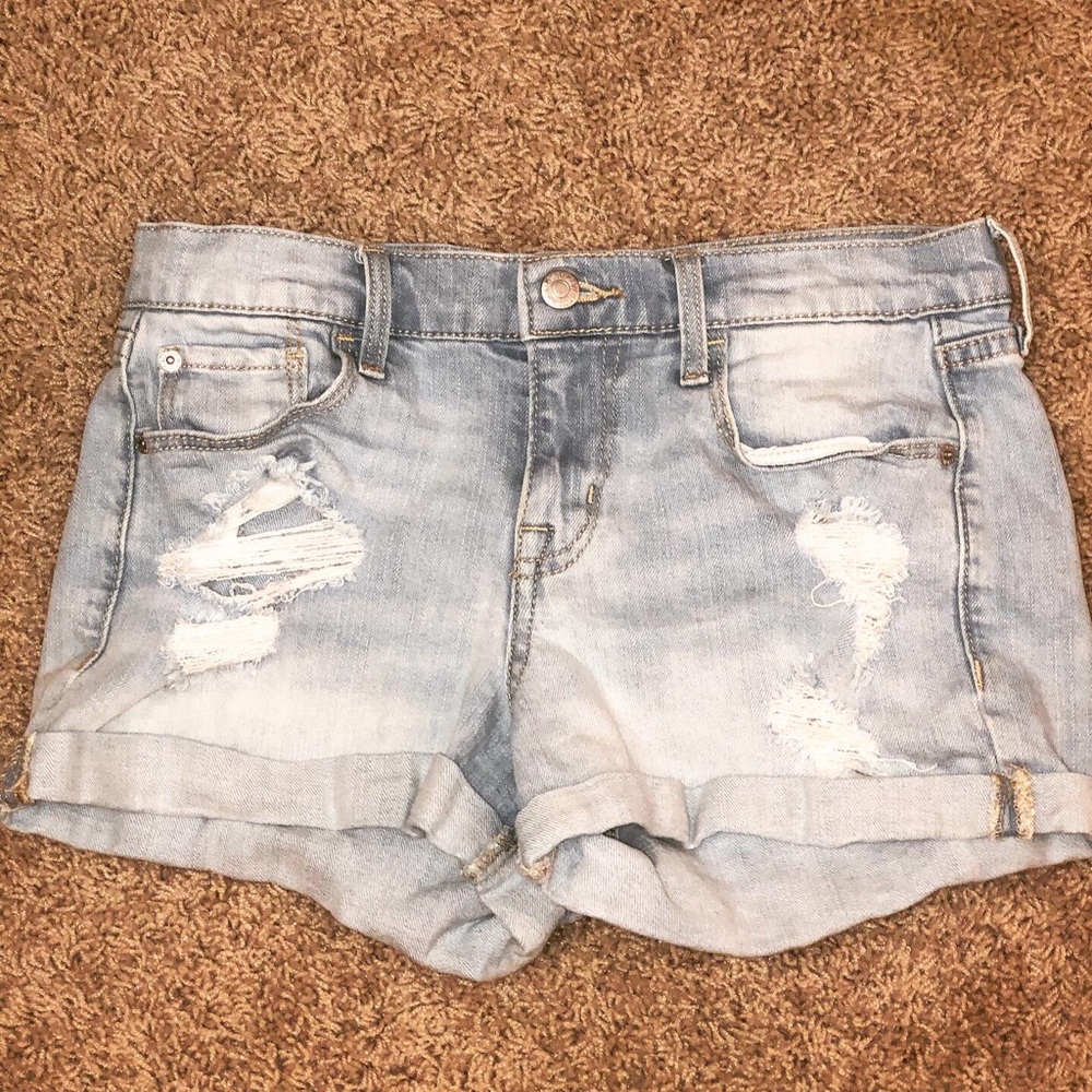light wash GAP denim shorts